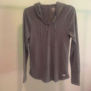 HOLLISTER Must Have Collection Long Sleeve Size M
